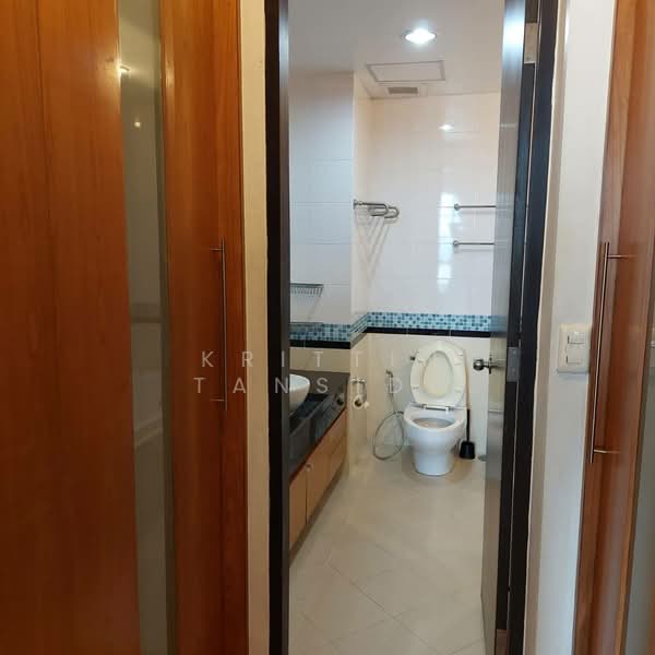 Citi Smart Sukhumvit 18, Bangkok, 366 Soi Sukhumvit 18, Sukhumvit Road, Khlong Toei, Khlong Toei, Bangkok, 2 Bedrooms, 75 sqm, Condo For Rent, by Krittin Tansida, 500241893 - DDproperty.com
