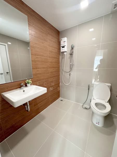 ทาวน์เฮ้าส์ในโครงการ ให้เช่า – ใกล้บิ๊กซีแม่เหียะ เพียง 5 นาที ค่าเช่า 23,000 บาท / เดือน No.9H1033, Chiang Mai, Mae Hia, Muang Chiang Mai, Chiang Mai, 3 Bedrooms, 110 sqm, Townhouse For Rent, by Rutchaporn Tunsiri, 500241898 - DDproperty.com