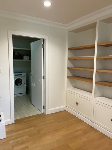 Supreme Ville Condominium, Bangkok, Yenakat, Thung Maha Mek, Sathon, Bangkok, 3 Bedrooms, 230 sqm, Condo For Sale, by Orapa Sumetheesirisakul, 500241907 - DDproperty.com