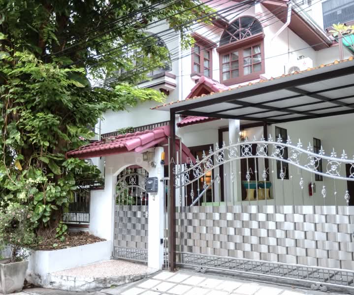 undefined, Bangkok, Samsen Nok, Huai Khwang, Bangkok, 4 Bedrooms, 288 sqm, Single Detached House For Sale, by Orapa Sumetheesirisakul, 500241922 - DDproperty.com