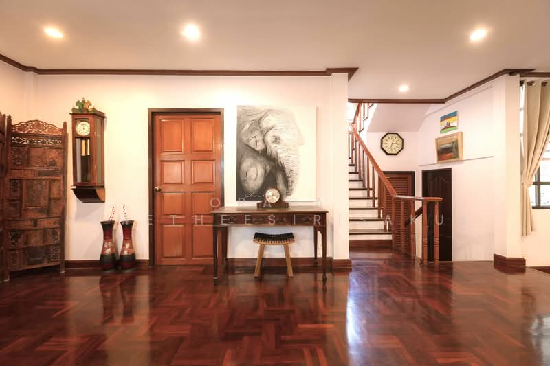 undefined, Bangkok, Samsen Nok, Huai Khwang, Bangkok, 4 Bedrooms, 288 sqm, Single Detached House For Sale, by Orapa Sumetheesirisakul, 500241922 - DDproperty.com