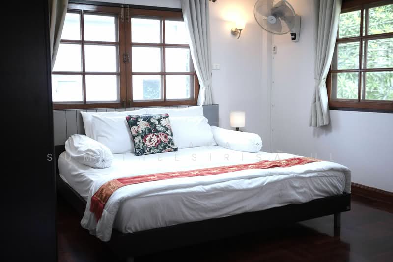 undefined, Bangkok, Samsen Nok, Huai Khwang, Bangkok, 4 Bedrooms, 288 sqm, Single Detached House For Sale, by Orapa Sumetheesirisakul, 500241922 - DDproperty.com