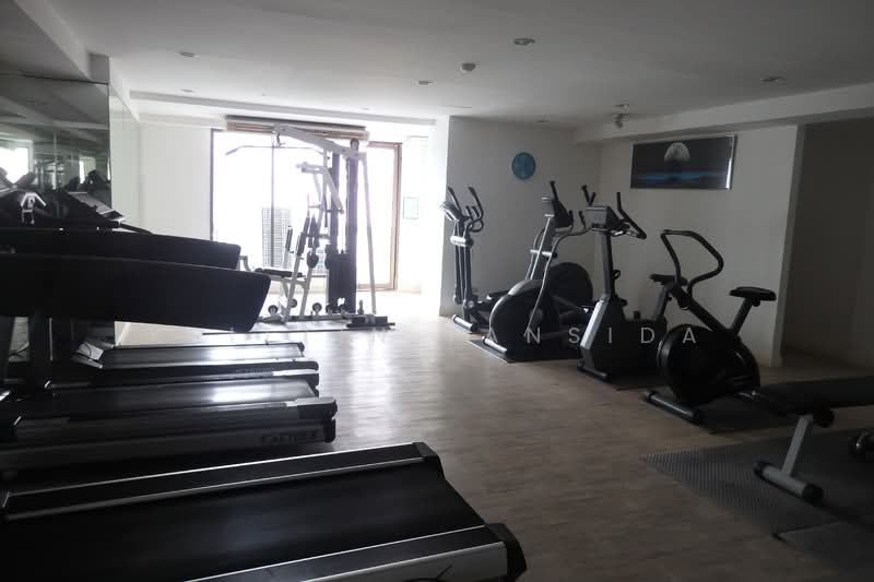 Royal Castle Sukhumvit, Bangkok, 30 Soi Sukhumvit 39, Khlongtoei Nua, Watthana, Bangkok, 3 Bedrooms, 160 sqm, Condo For Rent, by Krittin Tansida, 500241934 - DDproperty.com