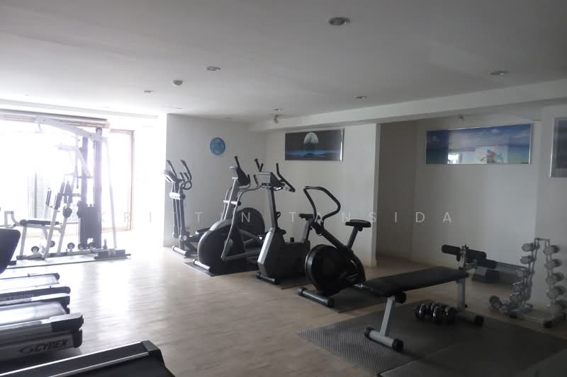 Royal Castle Sukhumvit, Bangkok, 30 Soi Sukhumvit 39, Khlongtoei Nua, Watthana, Bangkok, 3 Bedrooms, 160 sqm, Condo For Rent, by Krittin Tansida, 500241934 - DDproperty.com