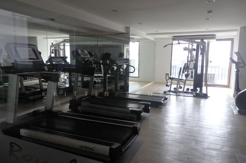 Royal Castle Sukhumvit, Bangkok, 30 Soi Sukhumvit 39, Khlongtoei Nua, Watthana, Bangkok, 3 Bedrooms, 160 sqm, Condo For Rent, by Krittin Tansida, 500241934 - DDproperty.com