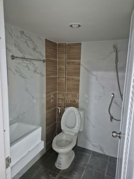 Single house for rent in Hat Yai city, near Big C Extra. Air conditioning in every room. 3 bedrooms,, Songkhla, Kho Hong, Hat Yai, Songkhla, 3 Bedrooms, 80 sqm, Single Detached House For Rent, by Rachen Nopsuwan, 500241945 - DDproperty.com