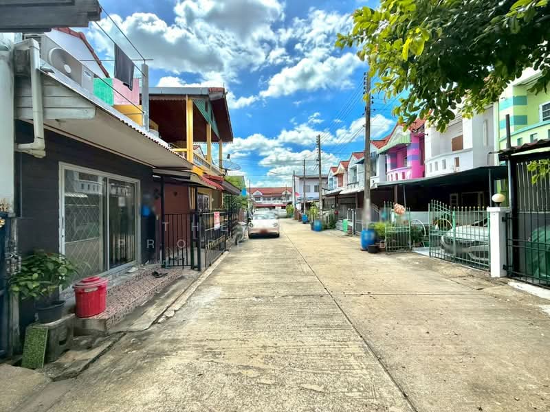 คัทลียาวิลล์ (Cattleya Ville), Pathum Thani, Lam Luk Ka, Lam Luk Ka, Pathum Thani, 3 Bedrooms, 100 sqm, Townhouse For Sale, by The Best Propert แอน, 500242000 - DDproperty.com