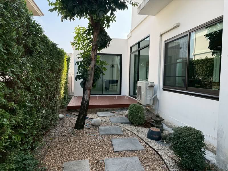 Mantana Kalapapruk-Wongwaen, Bangkok, 379 Kanchanaphisek Road, Lak Song, Bang Khae, Bangkok, 4 Bedrooms, 320 sqm, Single Detached House For Sale, by Thitirut Jamsuvun, 500242003 - DDproperty.com