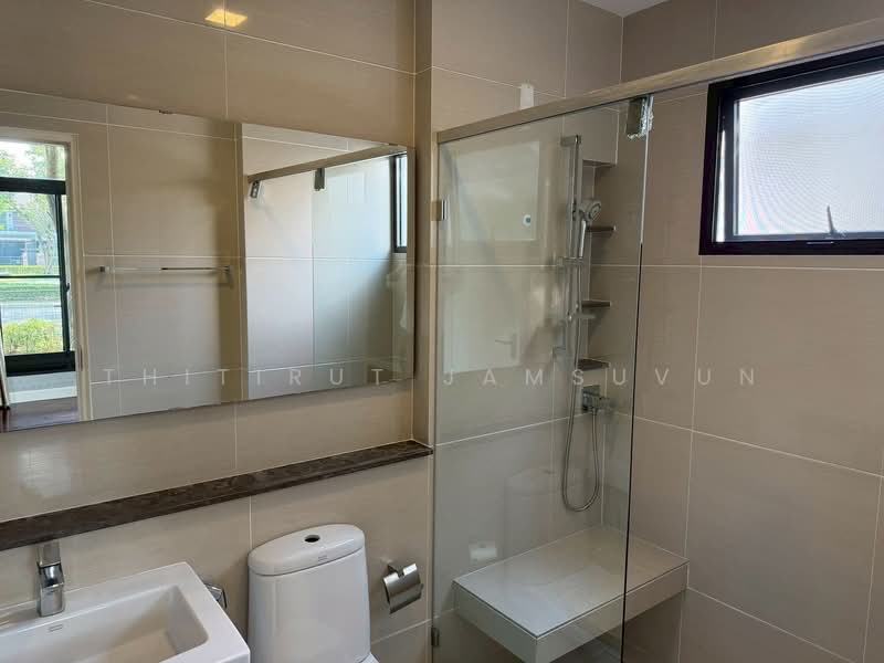 Mantana Kalapapruk-Wongwaen, Bangkok, 379 Kanchanaphisek Road, Lak Song, Bang Khae, Bangkok, 4 Bedrooms, 320 sqm, Single Detached House For Sale, by Thitirut Jamsuvun, 500242003 - DDproperty.com