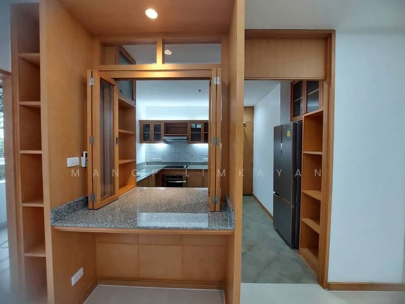 Esmeralda Apartments : เอสเมอรัลด้า อพาร์ทเม้นท์, กรุงเทพ, ซอยงามดูพลี ถนนพระราม 4, ทุ่งมหาเมฆ, สาทร, กรุงเทพ, 250 ตร.ม., คอนโด ให้เช่า, โดย Manop Limkayan, 500242015 - DDproperty.com