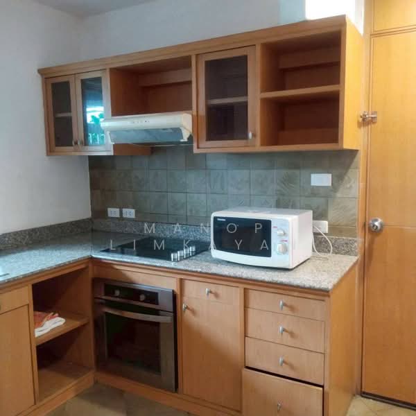 For Rent - Esmeralda Apartments, Bangkok