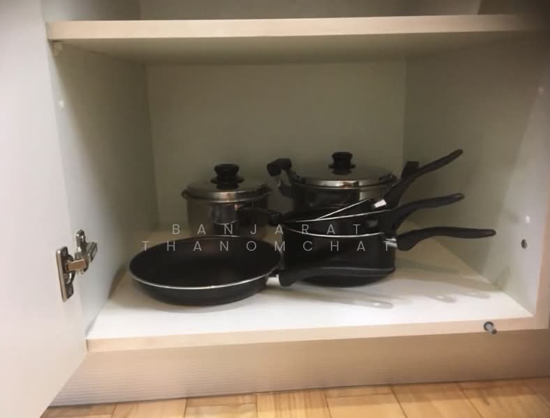 Siri At Sukhumvit, Bangkok, 902 Sukhumvit Road, Phra Kanong, Khlong Toei, Bangkok, 1 Bedroom, 52 sqm, Condo For Rent, by Banjarat Thanomchat, 500242040 - DDproperty.com