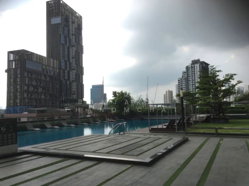 Siri At Sukhumvit, Bangkok, 902 Sukhumvit Road, Phra Kanong, Khlong Toei, Bangkok, 1 Bedroom, 52 sqm, Condo For Rent, by Banjarat Thanomchat, 500242040 - DDproperty.com