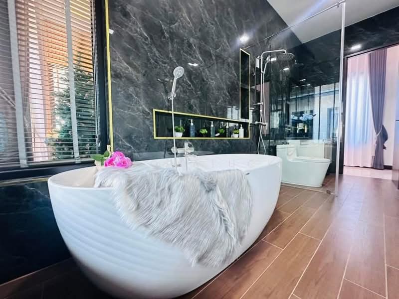 Private Pool Villa- Pong mabprachan, Chon Buri (Pattaya), Poong, Bang Lamung (Pattaya), Chon Buri (Pattaya), 3 Bedrooms, 400 sqm, Villa For Sale, by Yaowaluck Sirinapho, 500242095 - DDproperty.com