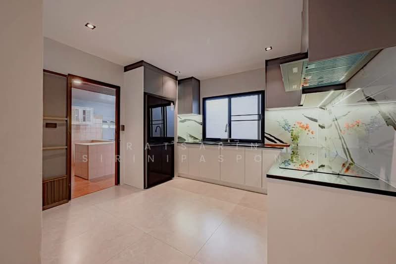 House for sale, Bangkok, Bang Chak, Phra Khanong, Bangkok, 5 Bedrooms, 450 sqm, Single Detached House For Sale, by Ratsarin Sirinipaspong, 500242104 - DDproperty.com