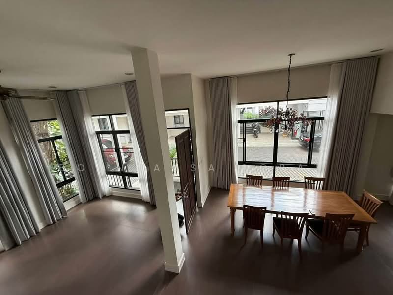 3-BR Townhouse, Bangkok, Lumphini, Pathum Wan, Bangkok, 3 Bedrooms, 350 sqm, Townhouse For Rent, by Boonraksa Sopak, 500242122 - DDproperty.com