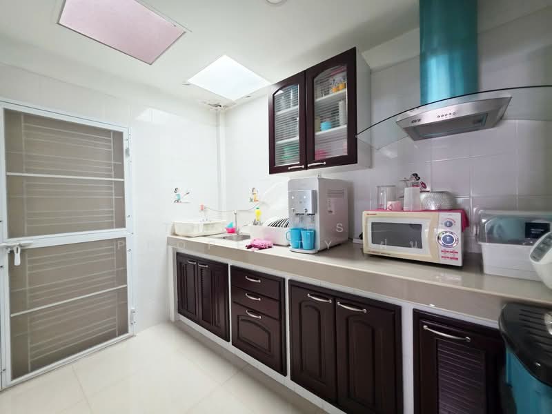 เฟื่องฟ้า16 เฟส2, Samut Prakan, Thepharak, Muang Samut Prakarn, Samut Prakan, 4 Bedrooms, 100 sqm, Townhouse For Sale, by The Best Property ฝน, 500242126 - DDproperty.com