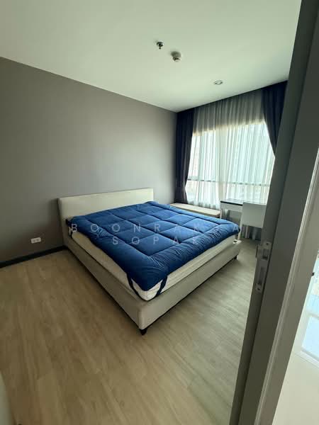 Life Ratchadapisek, Bangkok, 279 Ratchadapisaek Road, Huai Khwang, Huai Khwang, Bangkok, 2 Bedrooms, 56 sqm, Condo For Rent, by Boonraksa Sopak, 500242138 - DDproperty.com