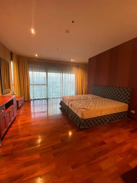 The Madison, Bangkok, Sukhumvit 41, Khlong Tan Nua, Watthana, Bangkok, 4 Bedrooms, 330 sqm, Condo For Rent, by Krittin Tansida, 500242140 - DDproperty.com
