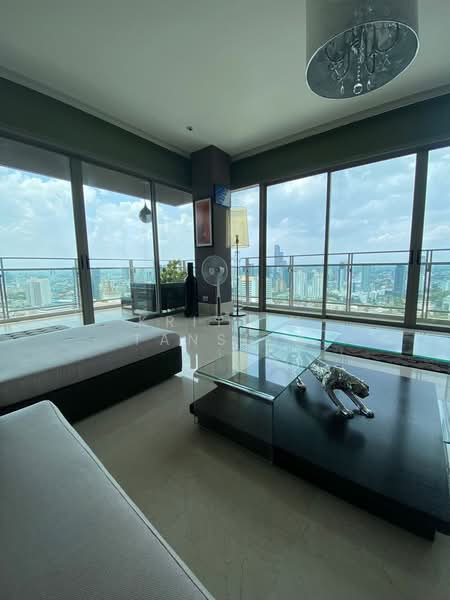 The Madison, Bangkok, Sukhumvit 41, Khlong Tan Nua, Watthana, Bangkok, 4 Bedrooms, 330 sqm, Condo For Rent, by Krittin Tansida, 500242140 - DDproperty.com