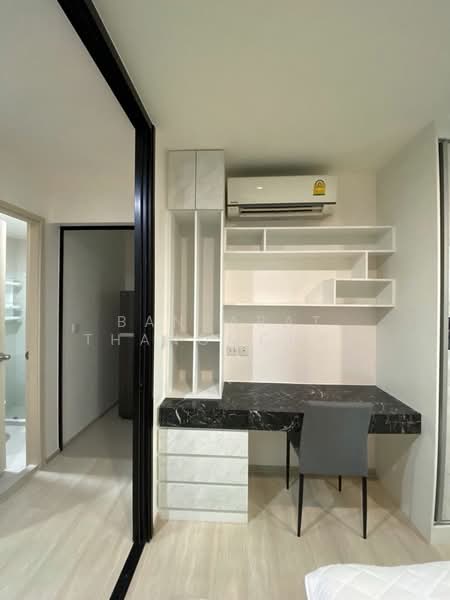 Life Asoke, Bangkok, Asoke-Dindang Road, Bang Kapi, Huai Khwang, Bangkok, 1 Bedroom, 30 sqm, Condo For Rent, by Banjarat Thanomchat, 500242153 - DDproperty.com