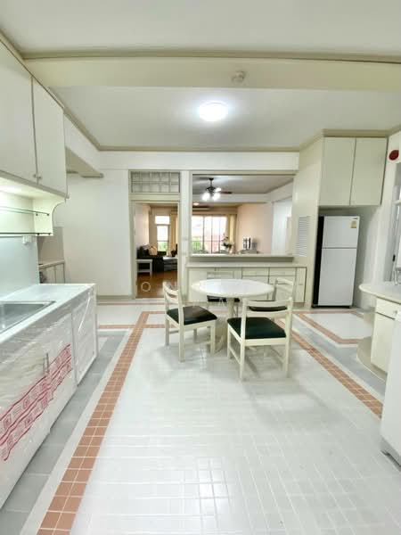 KC Court, Bangkok, 28 Soi Thonglor 13, Khlong Tan Nua, Watthana, Bangkok, 3 Bedrooms, 325 sqm, Apartment For Rent, by Boonraksa Sopak, 500242157 - DDproperty.com