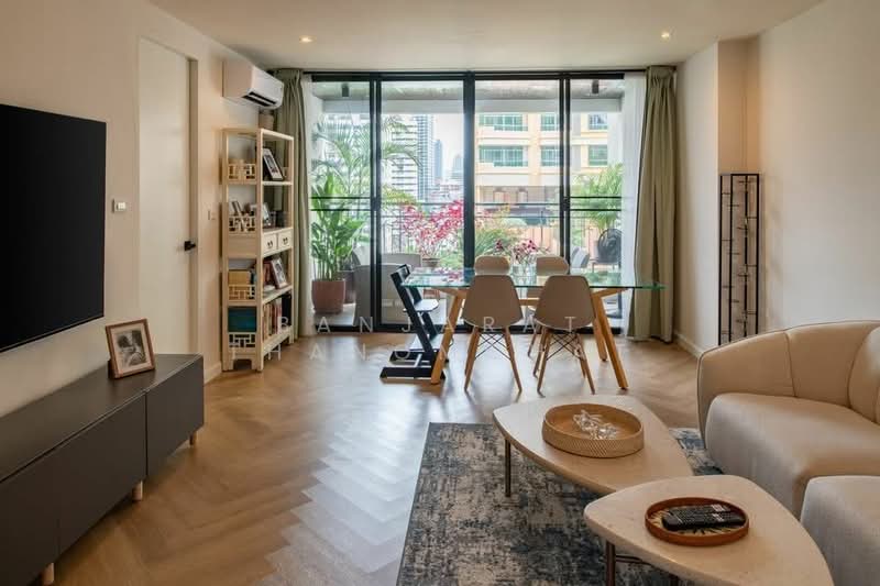 Liberty Park 2, Bangkok, 55 Soi Sukhumvit 11, Khlongtoei Nua, Watthana, Bangkok, 2 Bedrooms, 108 sqm, Condo For Sale, by Banjarat Thanomchat, 500242159 - DDproperty.com