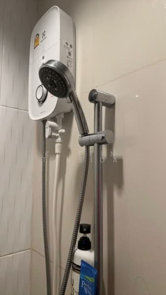 Life Asoke Hype, Bangkok, 339 Chaturathit Rd, Makkasan, Ratchathewi, Bangkok, 1 Bedroom, 32 sqm, Condo For Rent, by Krittin Tansida, 500242164 - DDproperty.com