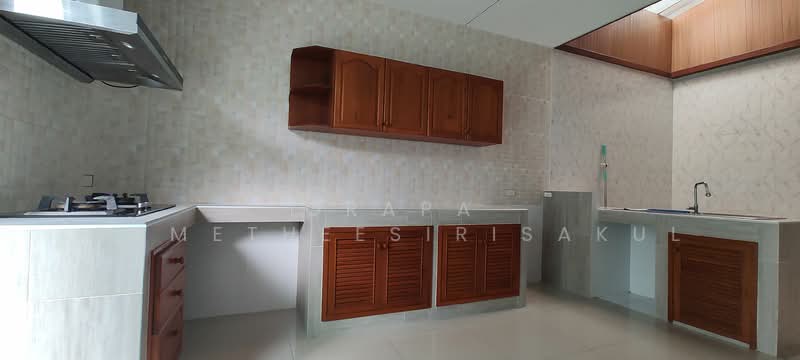 undefined, Bangkok, Chan Kasem, Chatuchak, Bangkok, 3 Bedrooms, 263 sqm, Townhouse For Sale, by Orapa Sumetheesirisakul, 500242200 - DDproperty.com