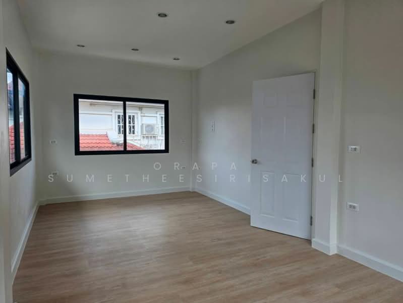 บ้าน 3-ห้องนอน, กรุงเทพ, คลองขวาง, ภาษีเจริญ, กรุงเทพ, 160 ตร.ม., บ้านเดี่ยว ขาย, โดย Orapa Sumetheesirisakul, 500242207 - DDproperty.com