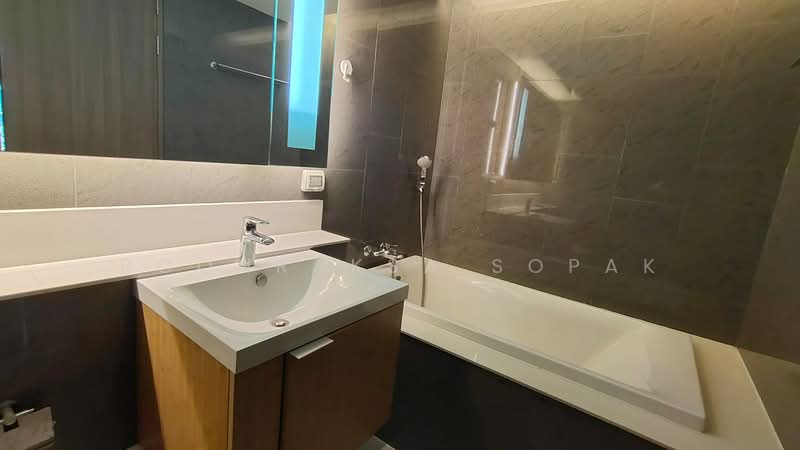 Urbitia Thonglor, Bangkok, 19 Soi Sukhumvit 36 Thonglor Road, Phra Kanong, Khlong Toei, Bangkok, 3 Bedrooms, 97 sqm, Condo For Rent, by Boonraksa Sopak, 500242209 - DDproperty.com