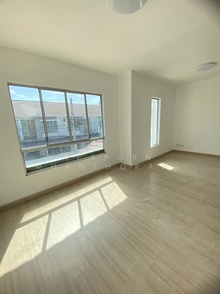 🏡✨ ทาวน์โฮม พฤกษาวิลล์ 44 ใกล้ ม.มหิดล รีโนเวทใหม่ทั้งหลัง เพียง 9,000 บาท/เดือน, Nakhon Pathom, Bang Toei, Sam Phran, Nakhon Pathom, 3 Bedrooms, 72 sqm, Townhouse For Rent, by Apaporn Muanthorani, 500242214 - DDproperty.com