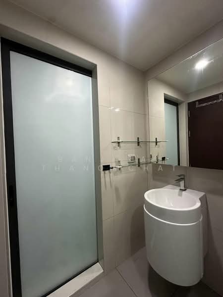 Rhythm Asoke, Bangkok, 299 Asoke - Dindaeng Road, Makkasan, Ratchathewi, Bangkok, 2 Bedrooms, 45 sqm, Condo For Rent, by Banjarat Thanomchat, 500242223 - DDproperty.com