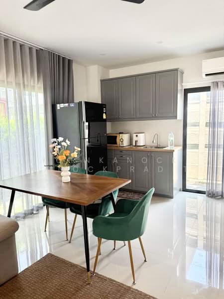 Baan Klang Muang Sukhumvit-Onnut : บ้านกลางเมือง สุขุมวิท อ่อนนุช, กรุงเทพ, Soi On Nut 70/1, ประเวศ, ประเวศ, กรุงเทพ, 143 ตร.ม., ทาวน์เฮ้าส์ ให้เช่า, โดย Kornkanock Kanockpradit, 500242224 - DDproperty.com