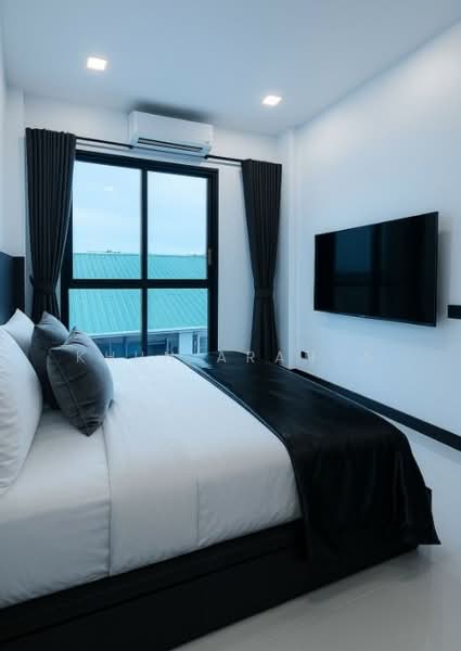 Luxury 3-storey detached house for rent, newly built on private land, beautifully decorated, Town in, Bangkok, Lat Phrao, Lat Phrao, Bangkok, 5 Bedrooms, 310 sqm, Single Detached House For Rent, by Khun Aranya, 500242250 - DDproperty.com