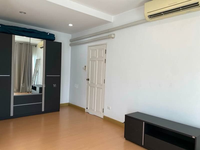 The Estate Srinakarin 1, Bangkok, Soi On Nut 46, Suan Luang, Suan Luang, Bangkok, 3 Bedrooms, 280 sqm, Townhouse For Rent, by ปรินทร์ญาดา ชิณโชติ, 500242252 - DDproperty.com