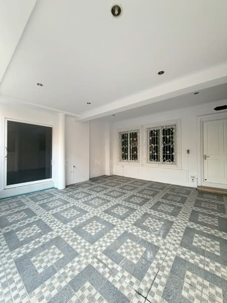 Urban Sathorn, Bangkok, Ratchaphruek Road, Bang Chak, Phasi Charoen, Bangkok, 3 Bedrooms, 300 sqm, Townhouse For Rent, by Boonraksa Sopak, 500242254 - DDproperty.com