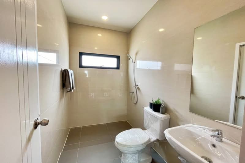 Eco haus Pinklao-Salaya : อีโคเฮ้าส์ ปิ่นเกล้า-ศาลายา, นนทบุรี, ถนนอัจฉริยะพัฒนา 2, ศาลากลาง, บางกรวย, นนทบุรี, 172 ตร.ม., บ้านเดี่ยว ขาย, โดย คุณนารี, 500242274 - DDproperty.com