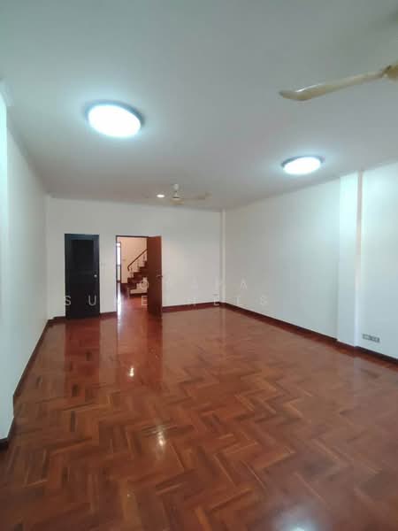 ทาวน์เฮ้าส์ 4-ห้องนอน, กรุงเทพ, วัดท่าพระ, บางกอกใหญ่, กรุงเทพ, 325 ตร.ม., ทาวน์เฮ้าส์ ขาย, โดย Orapa Sumetheesirisakul, 500242280 - DDproperty.com