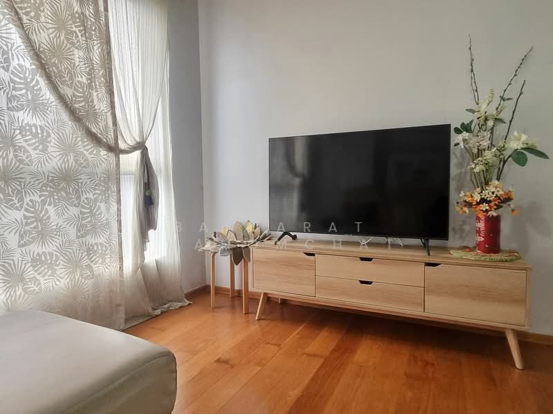 HIVE Taksin, Bangkok, 18 1 Soi, Khlong Ton Sai, Khlong San, Bangkok, 2 Bedrooms, 67 sqm, Condo For Rent, by Banjarat Thanomchat, 500242284 - DDproperty.com