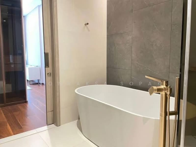 The Estelle Phrom Phong, Bangkok, 131 Soi Sukhumvit 26, Khong Tan, Khlong Toei, Bangkok, 2 Bedrooms, 91 sqm, Condo For Rent, by Boonraksa Sopak, 500242288 - DDproperty.com