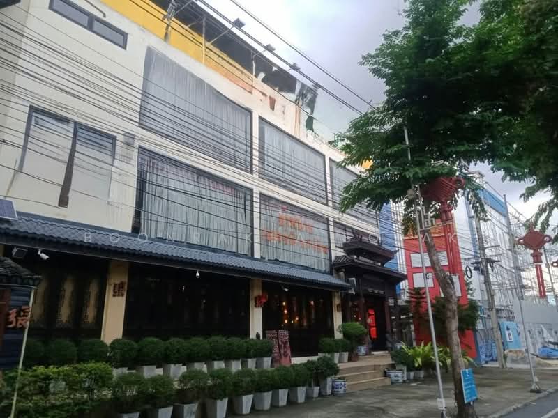 3-BR Townhouse, Bangkok, Praborommaharatchawang, Phra Nakhon, Bangkok, 3 Bedrooms, 600 sqm, Townhouse For Rent, by Boonraksa Sopak, 500242302 - DDproperty.com