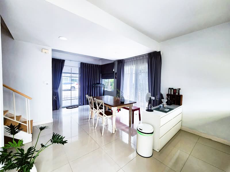 The village Chaengwatthana-Tiwananon, Nonthaburi, Soi Areeya Village, Ban Mai, Pak Kret, Nonthaburi, 4 Bedrooms, 150 sqm, Semi-Detached House (Twin House) For Sale, by Khun Bastien, 500242333 - DDproperty.com