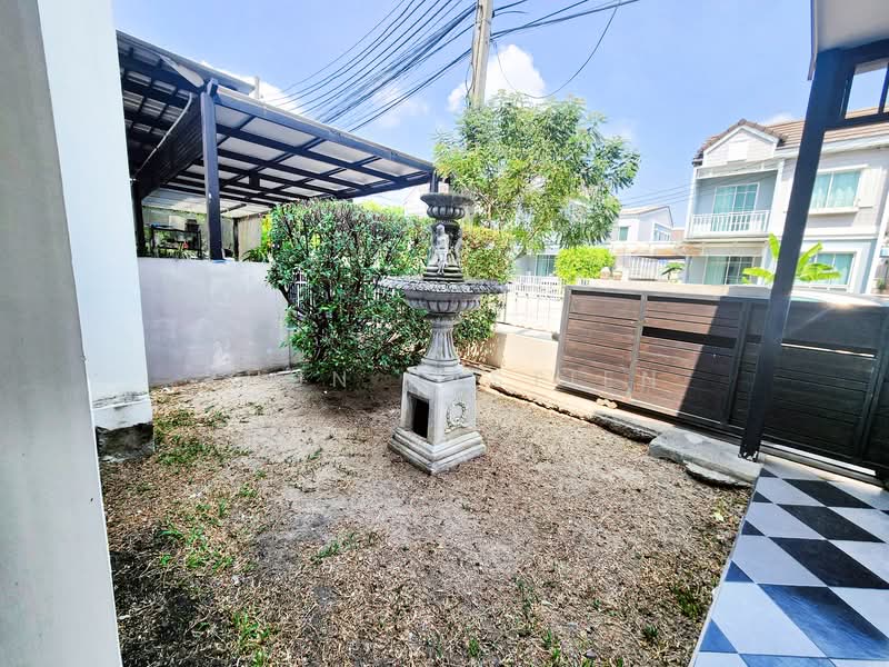 The village Chaengwatthana-Tiwananon, Nonthaburi, Soi Areeya Village, Ban Mai, Pak Kret, Nonthaburi, 4 Bedrooms, 150 sqm, Semi-Detached House (Twin House) For Sale, by Khun Bastien, 500242333 - DDproperty.com