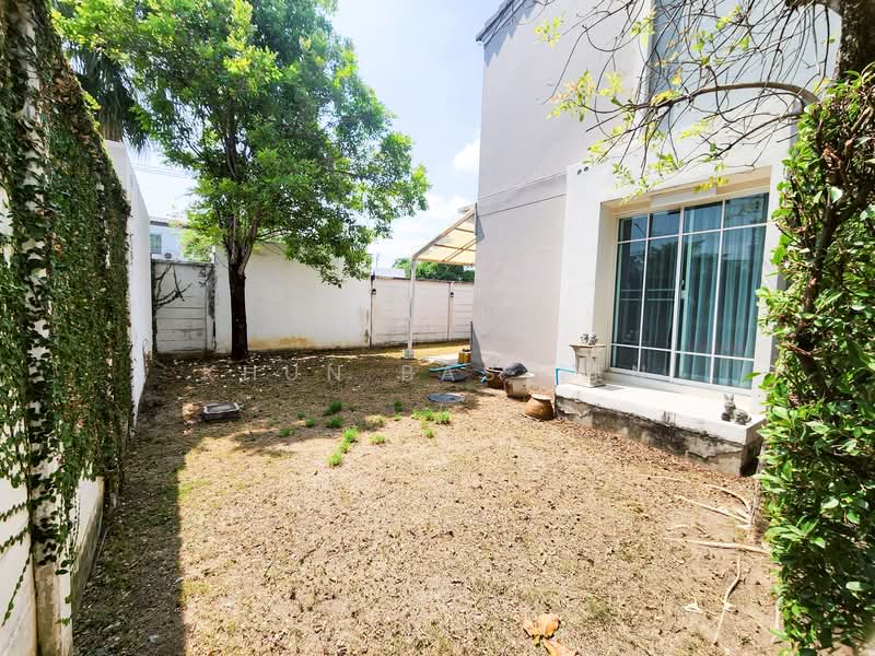 The village Chaengwatthana-Tiwananon, Nonthaburi, Soi Areeya Village, Ban Mai, Pak Kret, Nonthaburi, 4 Bedrooms, 150 sqm, Semi-Detached House (Twin House) For Sale, by Khun Bastien, 500242333 - DDproperty.com