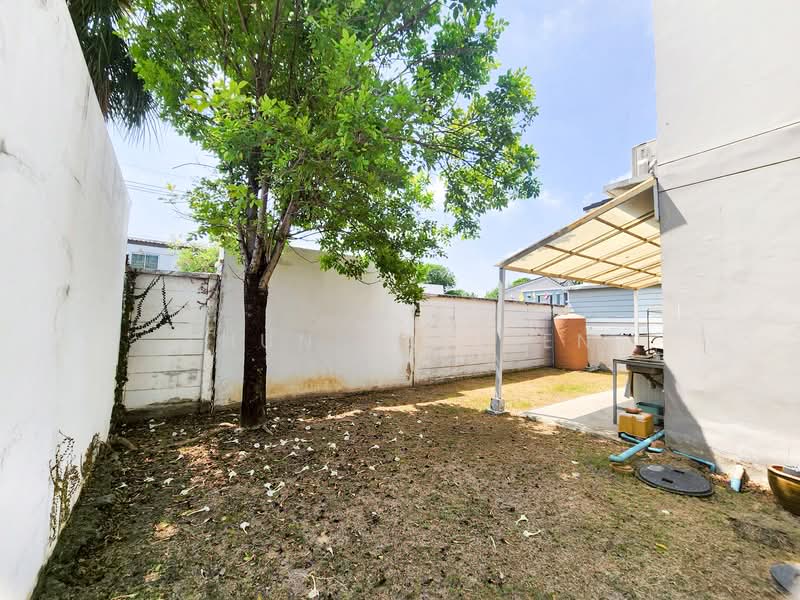 The village Chaengwatthana-Tiwananon, Nonthaburi, Soi Areeya Village, Ban Mai, Pak Kret, Nonthaburi, 4 Bedrooms, 150 sqm, Semi-Detached House (Twin House) For Sale, by Khun Bastien, 500242333 - DDproperty.com