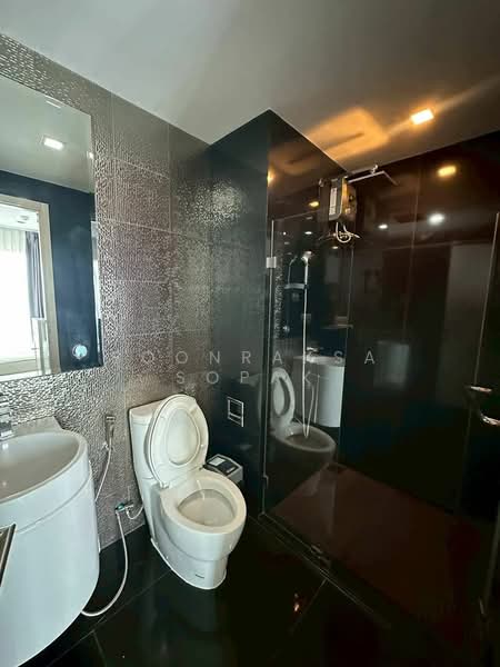 Rhythm Sukhumvit 36-38, Bangkok, 55 Soi Sukhumvit 36, Sukhumvit Road, Phra Kanong, Khlong Toei, Bangkok, 1 Bedroom, 33 sqm, Condo For Rent, by Boonraksa Sopak, 500242344 - DDproperty.com