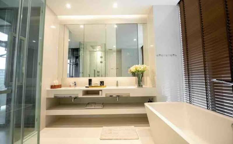 Vittorio 39, Bangkok, 8 Sukhumvit, Khlong Tan Nua, Watthana, Bangkok, 2 Bedrooms, 137 sqm, Condo For Rent, by Krittin Tansida, 500242358 - DDproperty.com