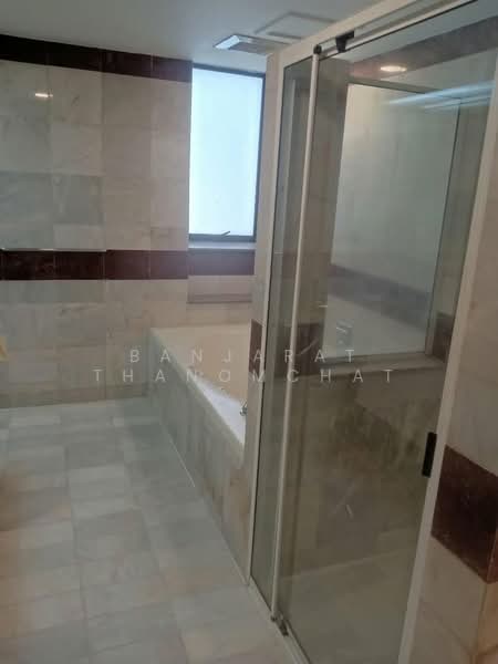 President Park Sukhumvit 24, Bangkok, 99 Sukhumvit 24 Alley, Khlongtoei Nua, Watthana, Bangkok, 3 Bedrooms, 262 sqm, Condo For Rent, by Banjarat Thanomchat, 500242365 - DDproperty.com