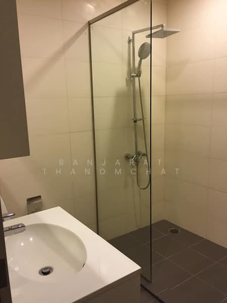 Wyne Sukhumvit, Bangkok, 1120 Sukhumvit Road, Phra Kanong, Khlong Toei, Bangkok, 1 Bedroom, 30 sqm, Condo For Sale, by Banjarat Thanomchat, 500242370 - DDproperty.com